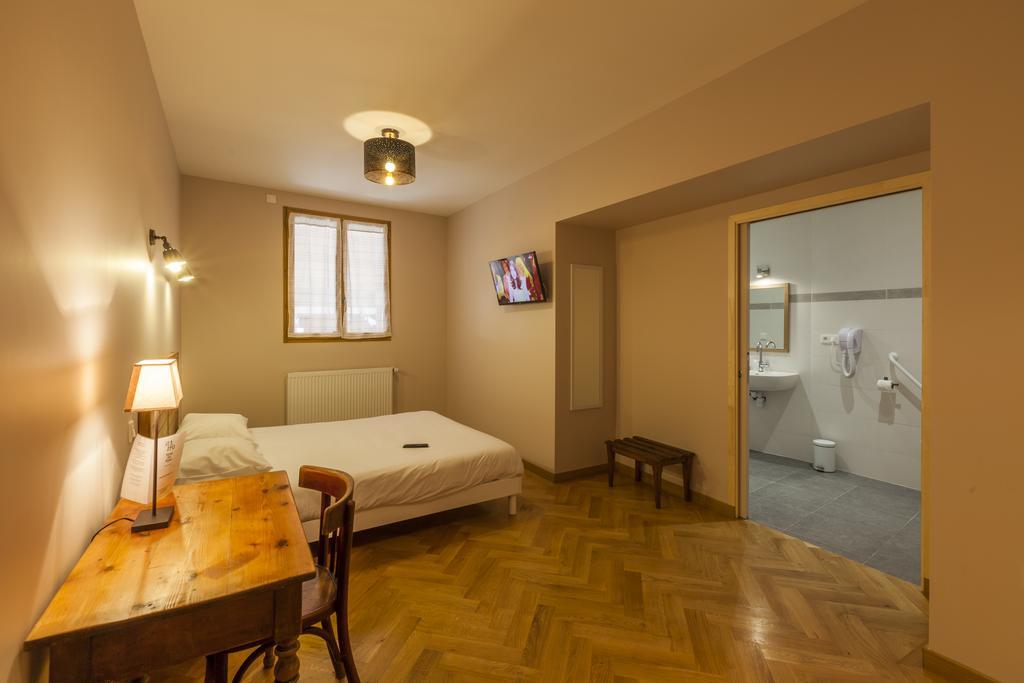 Hotel Des Alpes Le Bourg-dʼOisans Exteriör bild